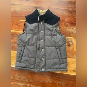 Carter's Kids Puffer Vest, camo inside with corduroy accents  like new